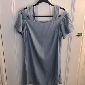 Vince Camuto Dress 💙